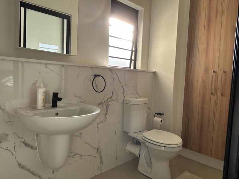 To Let 3 Bedroom Property for Rent in Sandown Western Cape